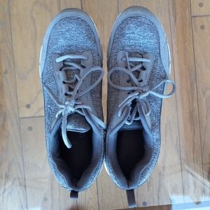 Skechers Sports Gray Women's athletic sneakers size 10